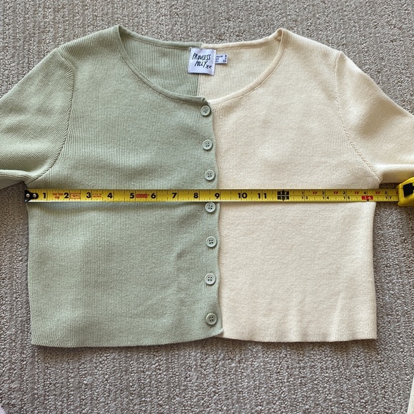 HOST PICK 🌺🌺 PRINCESS POLLY SWEATER 🎉🎉 - Picture 5 of 10